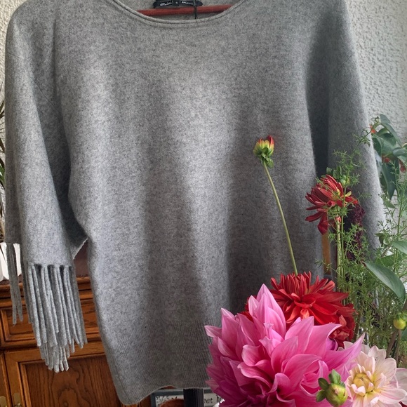 Fashionable nostalgic, excellent condition, cashmere blend sweater - Picture 4 of 7